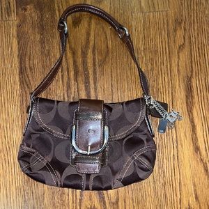 Authentic early 2000s coach shoulder bag